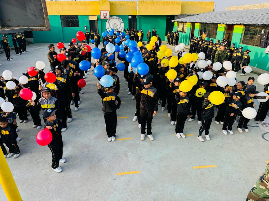Unidad educativa particular “Capitán Giovanni Calles" - Educamos con perseverancia, conocimiento y honor.