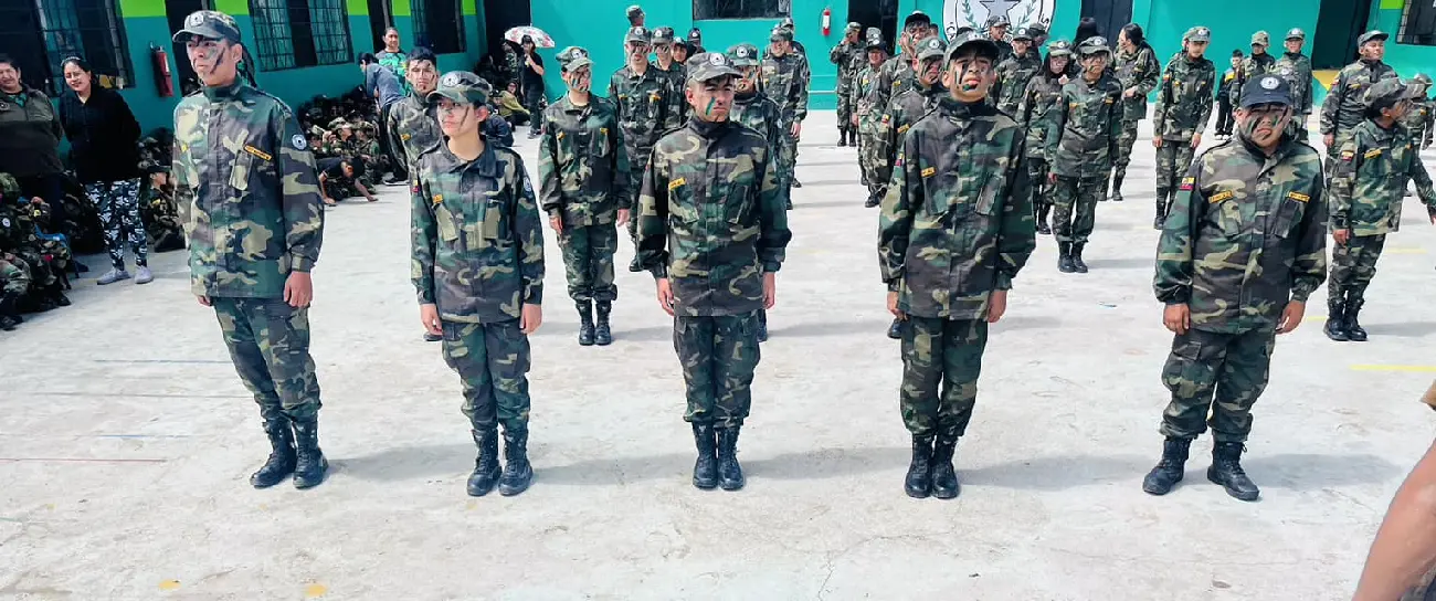 Unidad educativa particular “Capitán Giovanni Calles" - Educamos con perseverancia, conocimiento y honor.